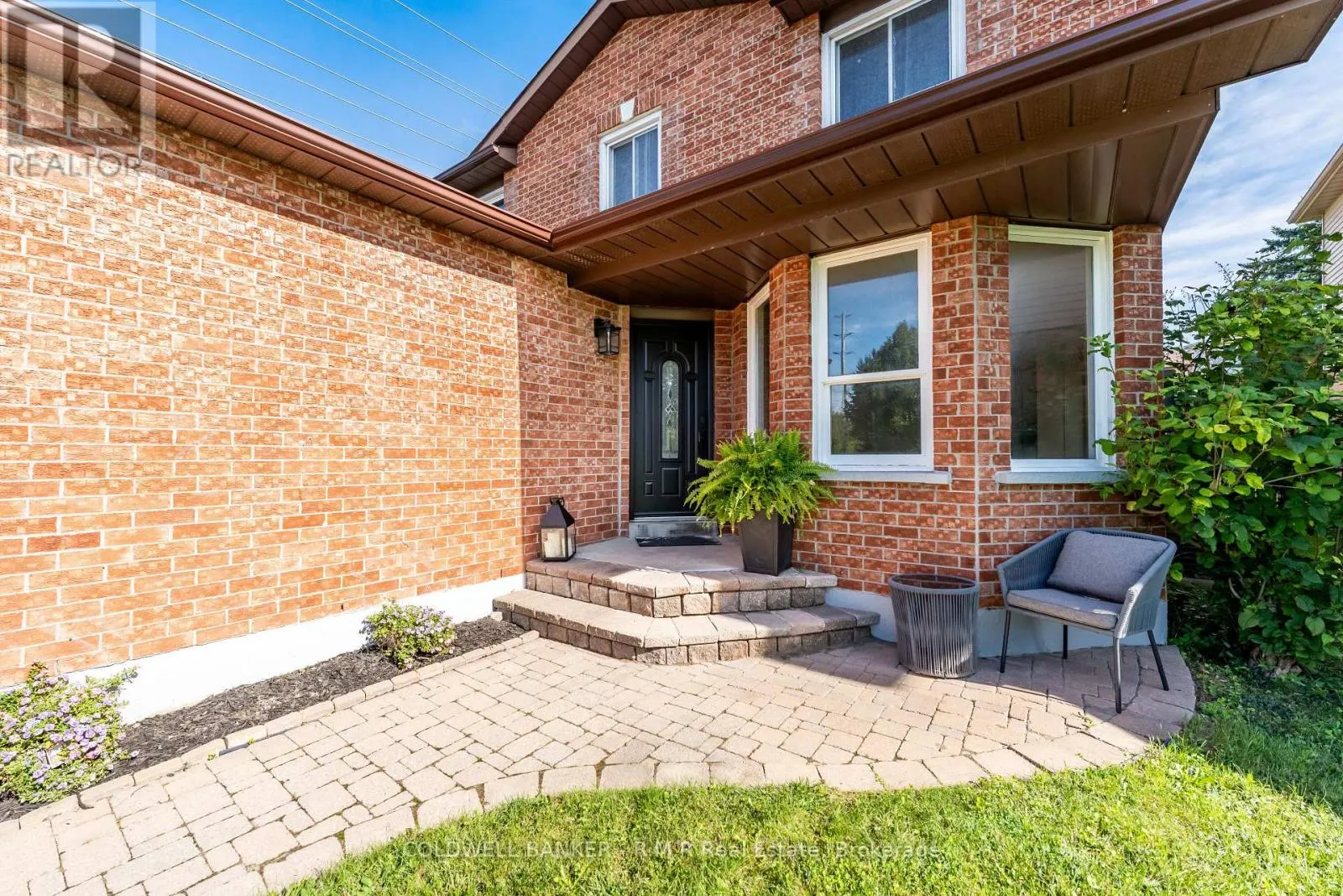 923 LAVIS COURT
