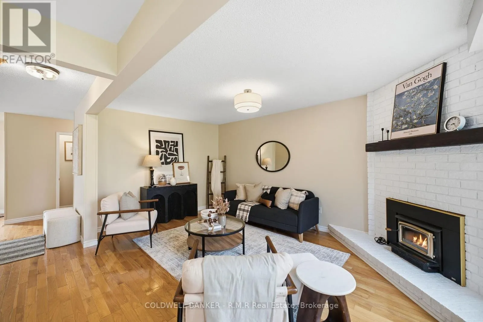 923 LAVIS COURT