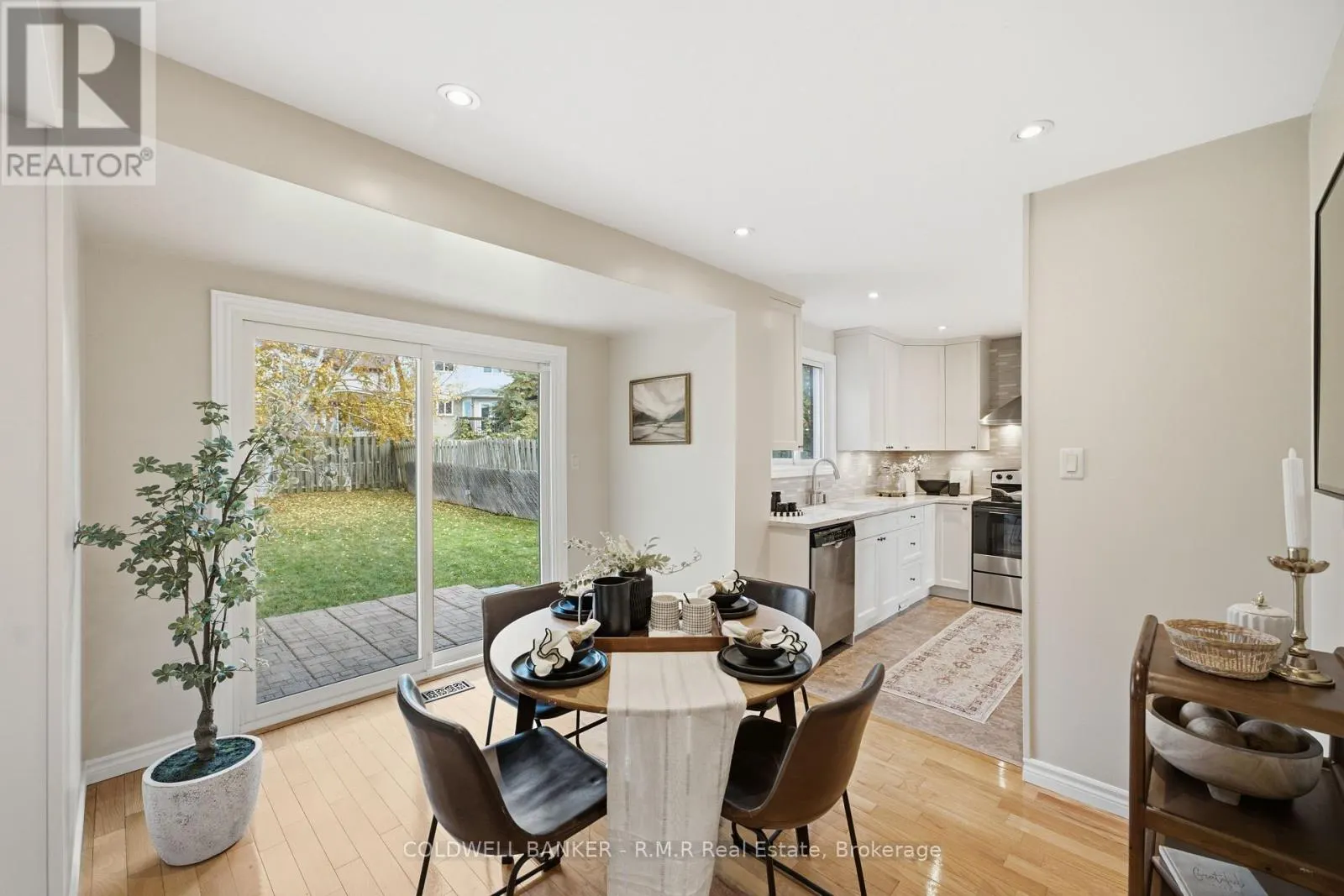 923 LAVIS COURT
