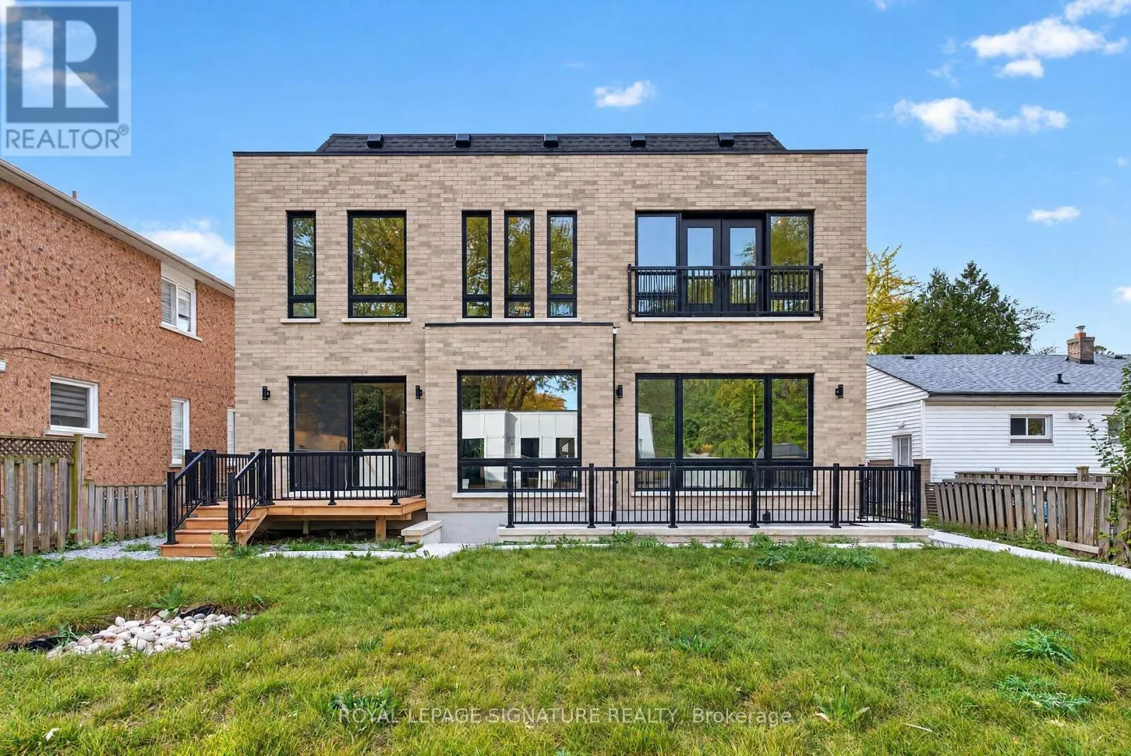 15 DEBLYN DRIVE E