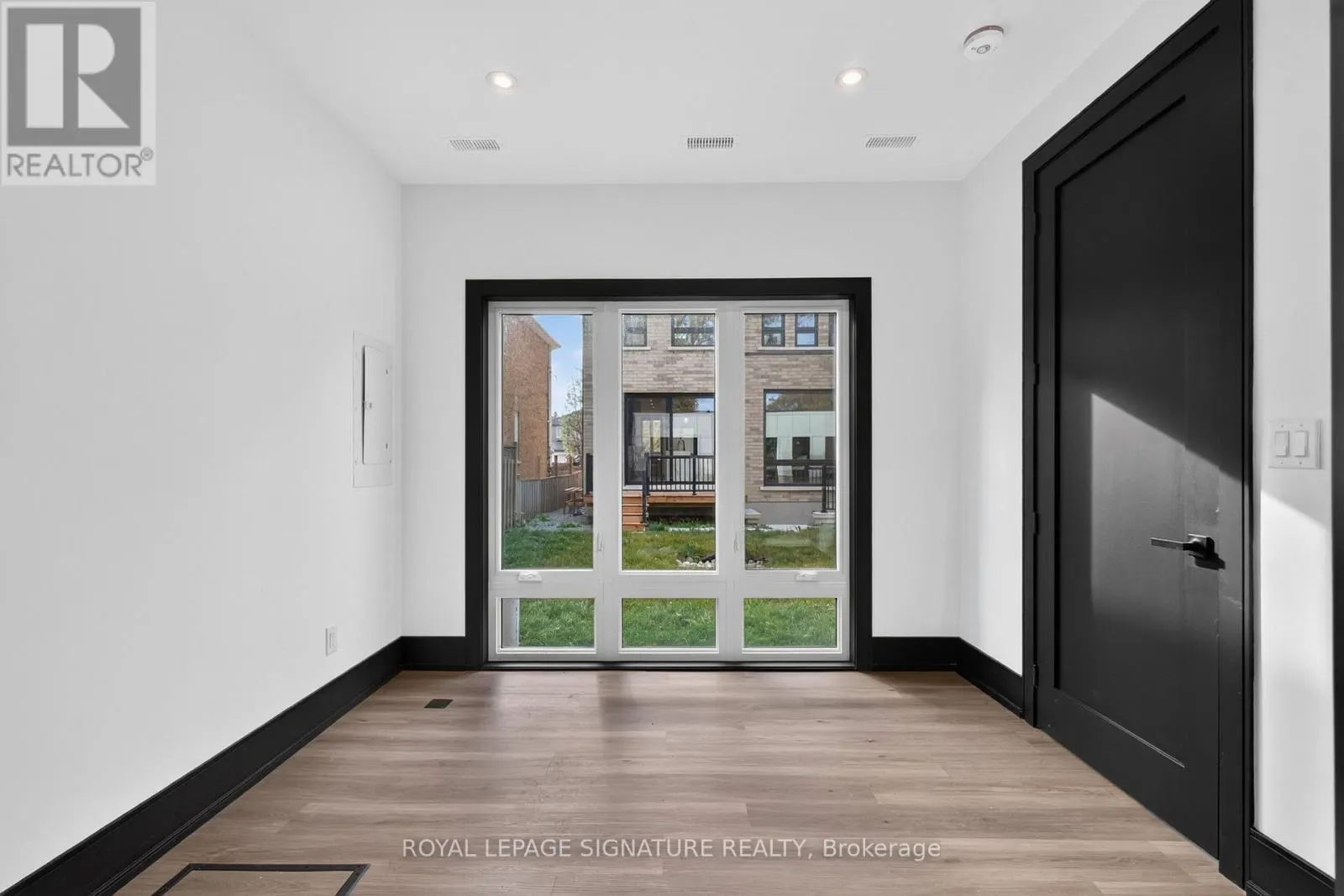15 DEBLYN DRIVE E