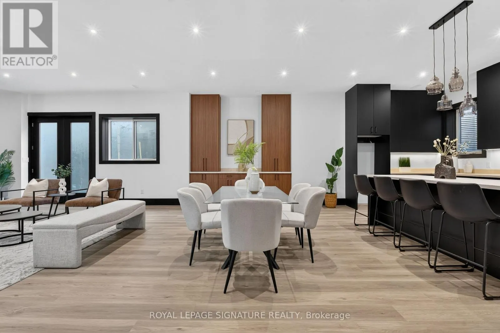 15 DEBLYN DRIVE E