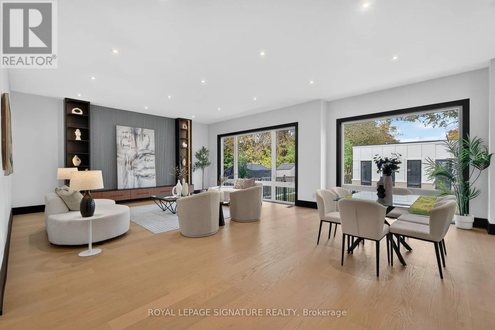 15 DEBLYN DRIVE E