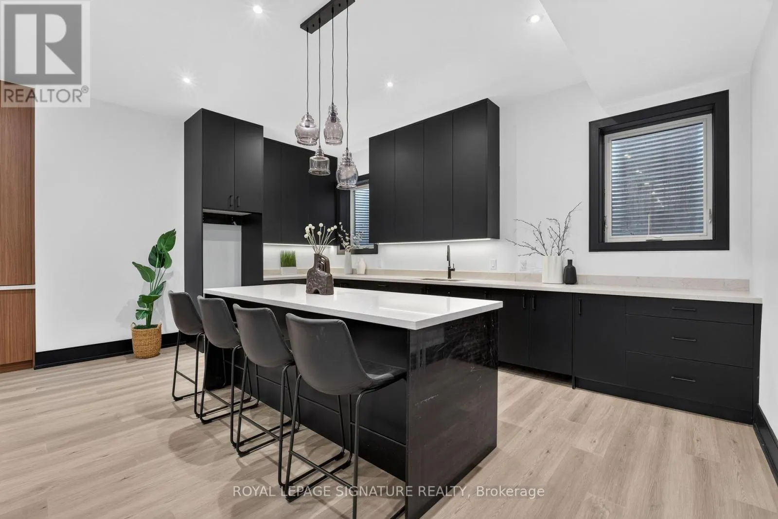 15 DEBLYN DRIVE E