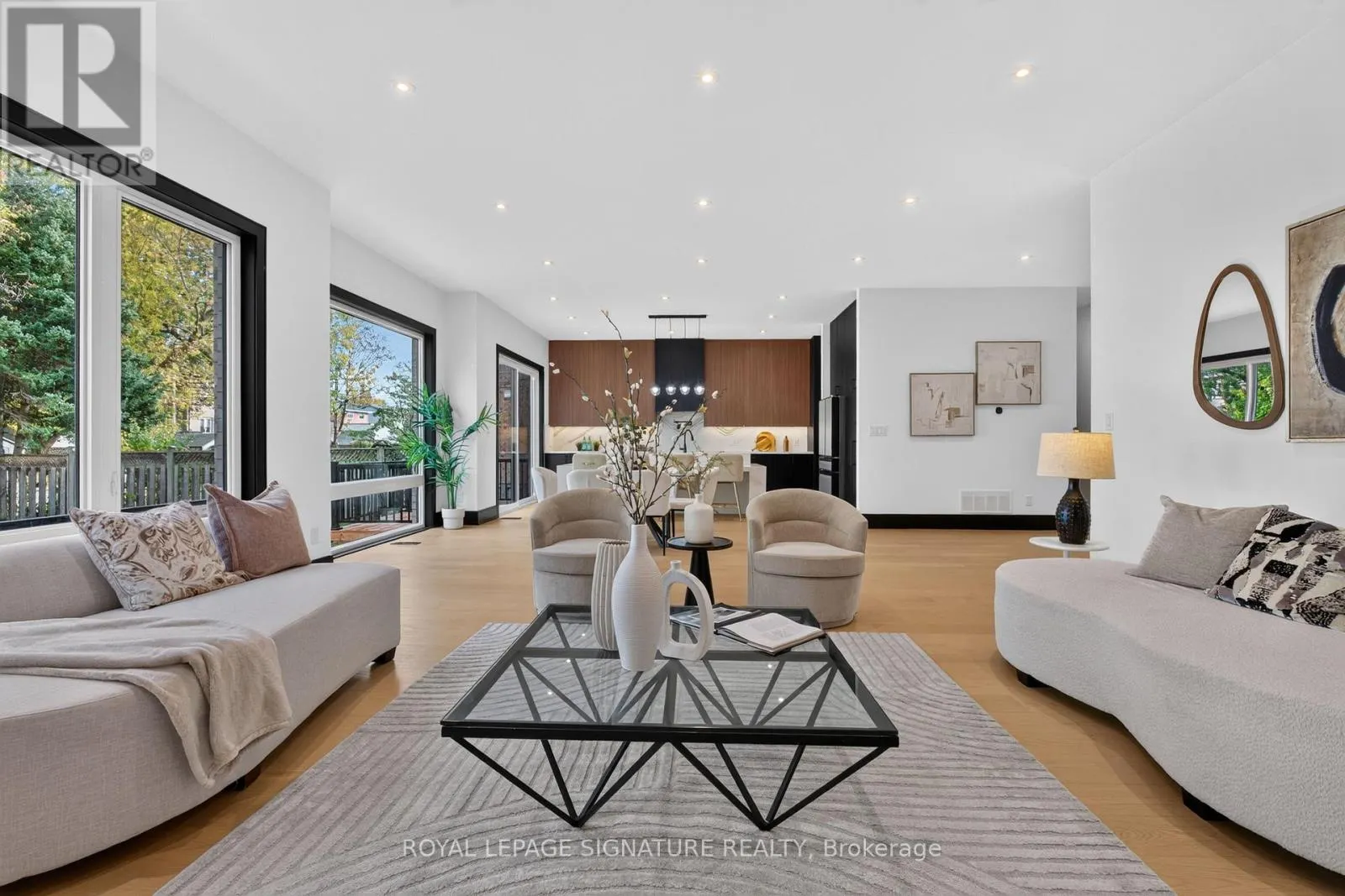 15 DEBLYN DRIVE E