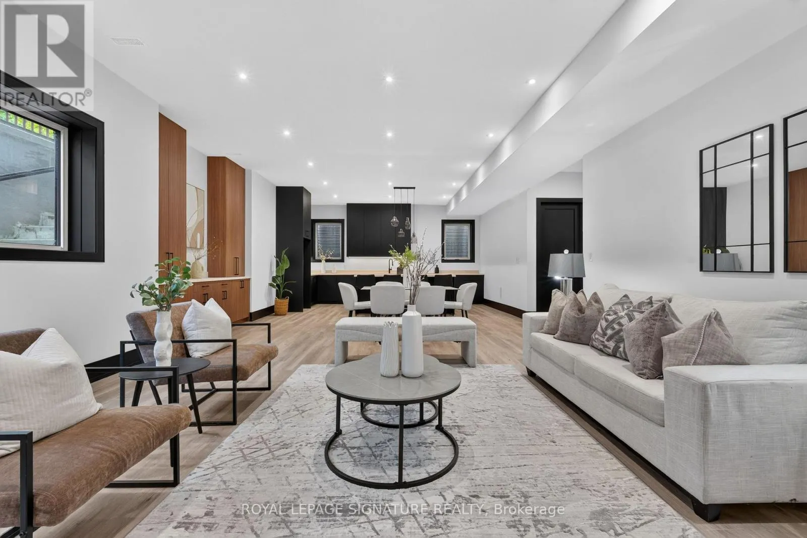 15 DEBLYN DRIVE E
