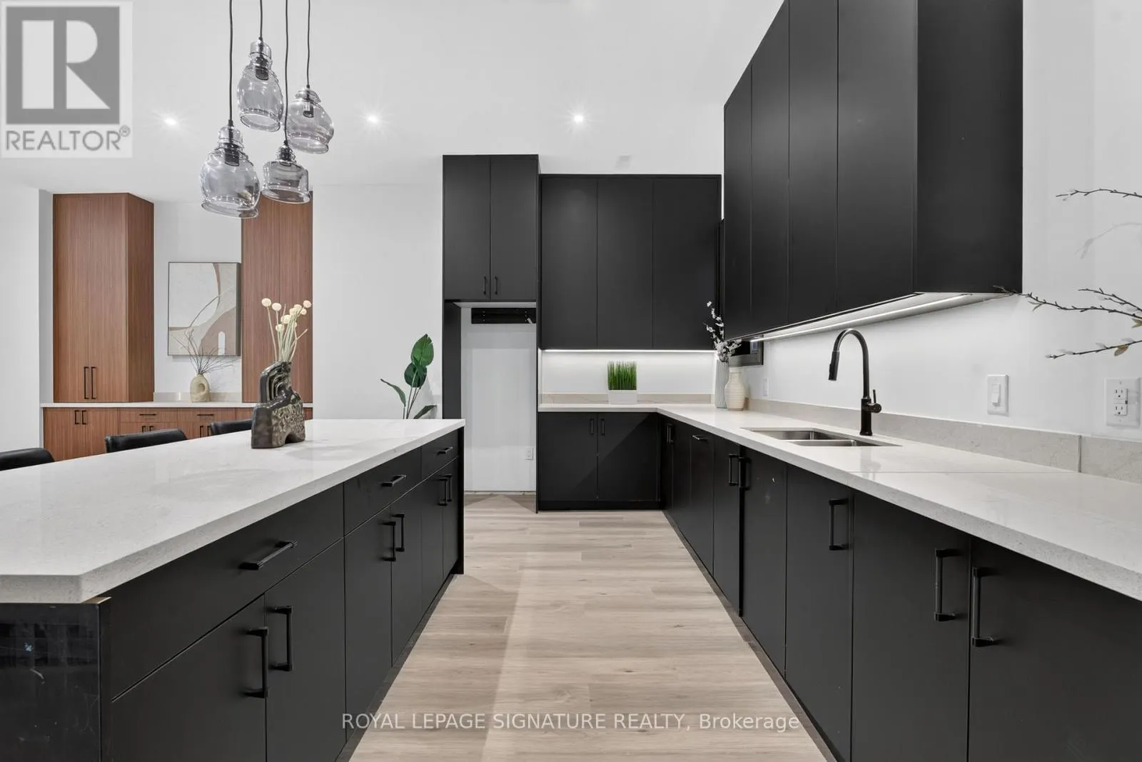 15 DEBLYN DRIVE E