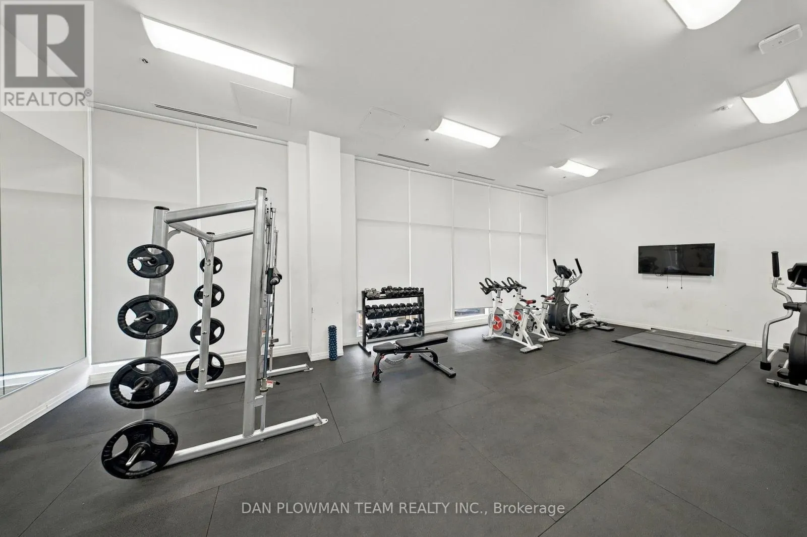 625 - 1900 SIMCOE STREET N