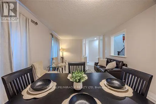 93 SCEPTER PLACE