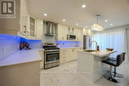 93 SCEPTER PLACE