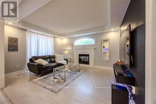 93 SCEPTER PLACE