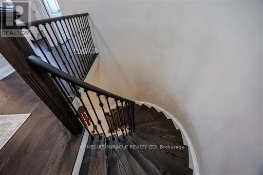 93 SCEPTER PLACE