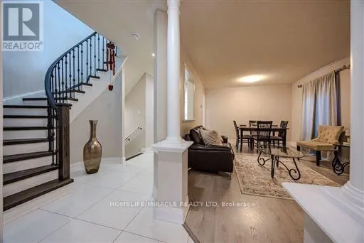93 SCEPTER PLACE