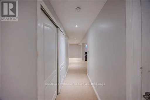 93 SCEPTER PLACE