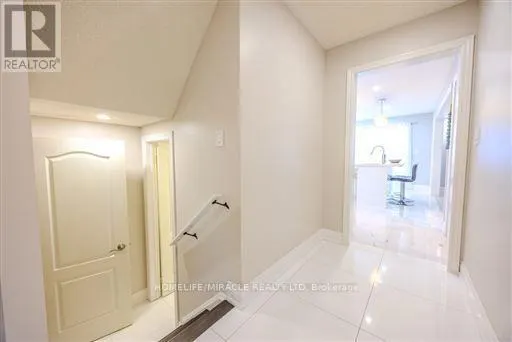 93 SCEPTER PLACE