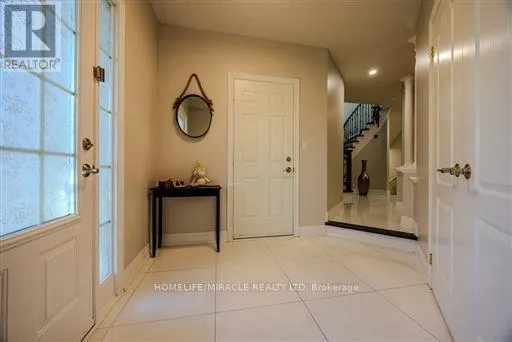 93 SCEPTER PLACE
