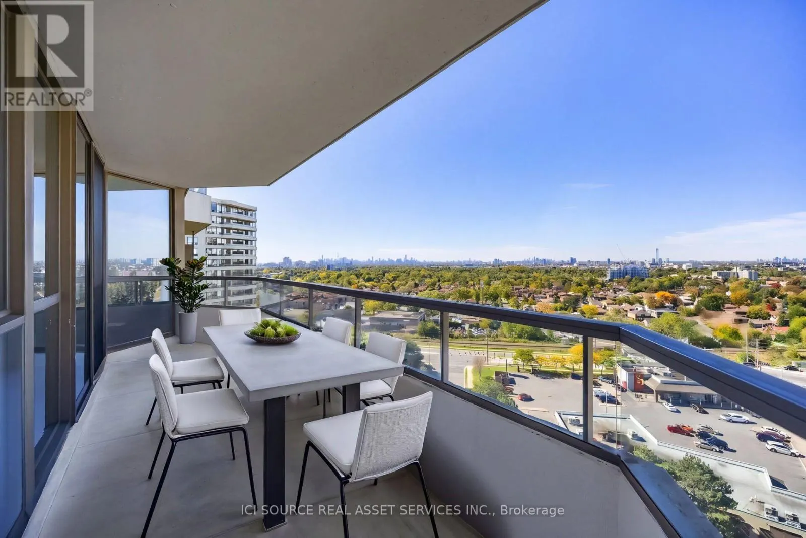 1618 - 3 GREYSTONE WALK DRIVE