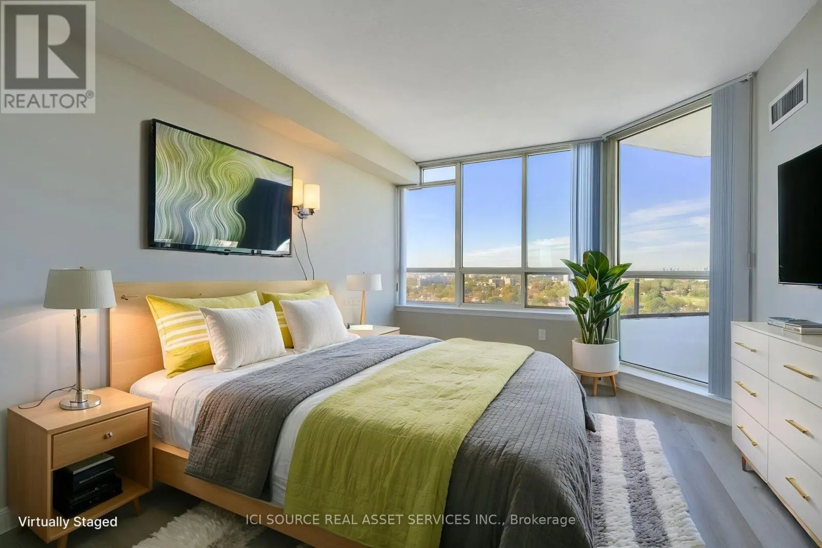 1618 - 3 GREYSTONE WALK DRIVE