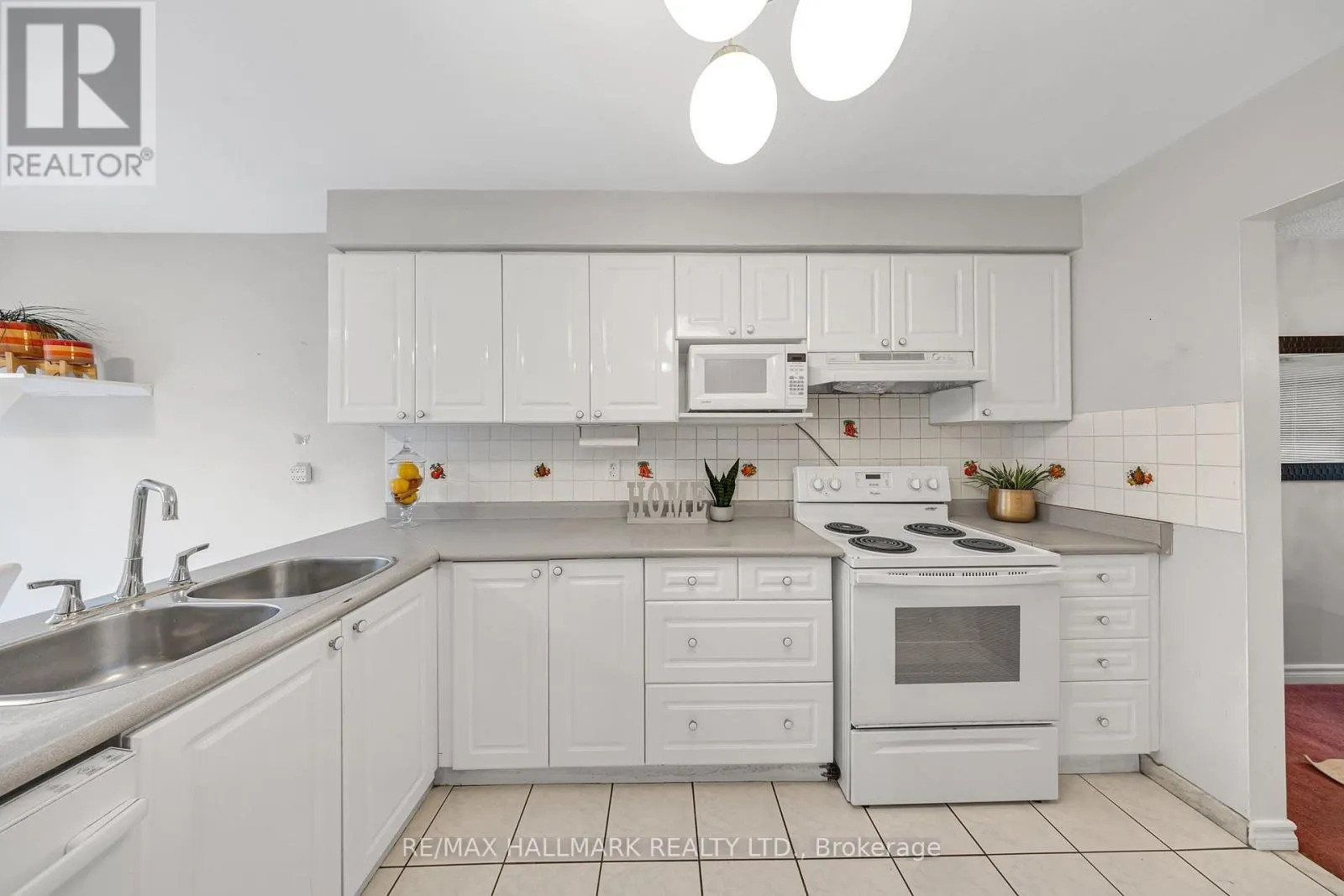 54 REDHEAD CRESCENT