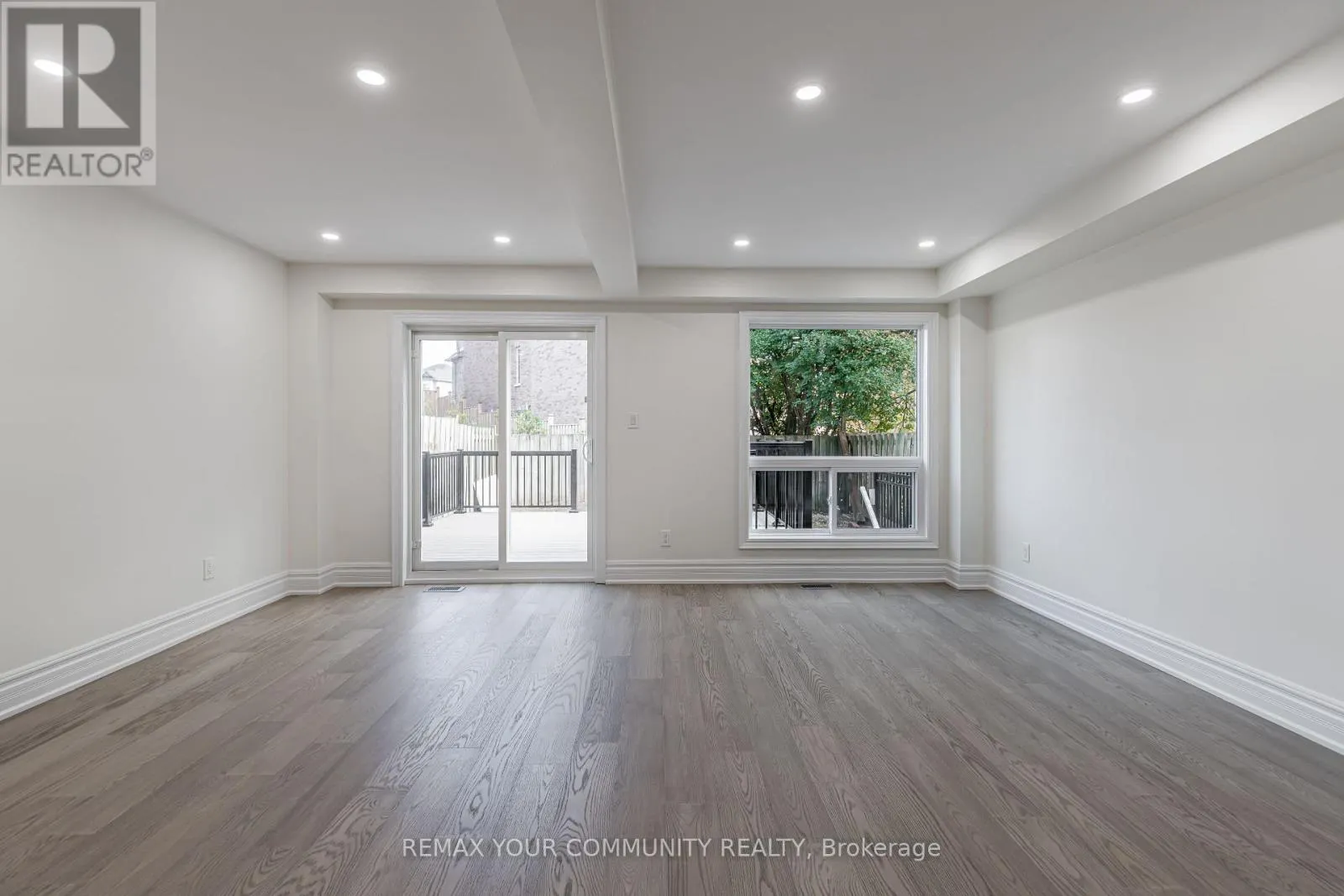 2231 WILDWOOD CRESCENT