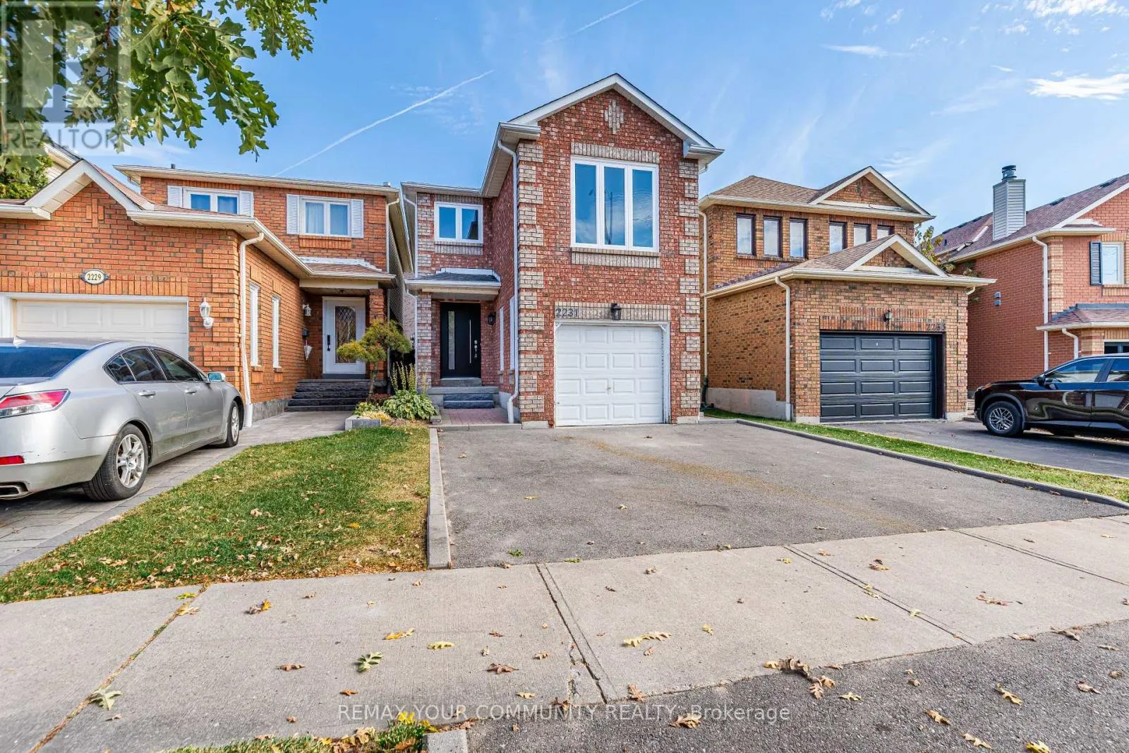 2231 WILDWOOD CRESCENT