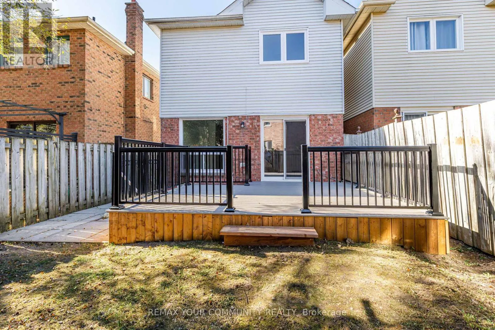 2231 WILDWOOD CRESCENT
