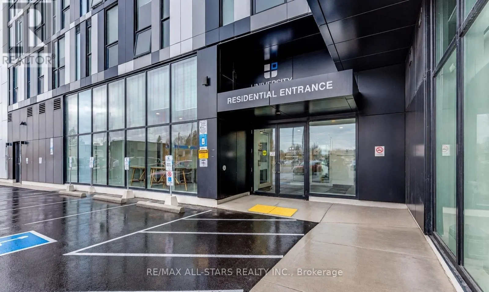 727 - 1900 SIMCOE STREET N