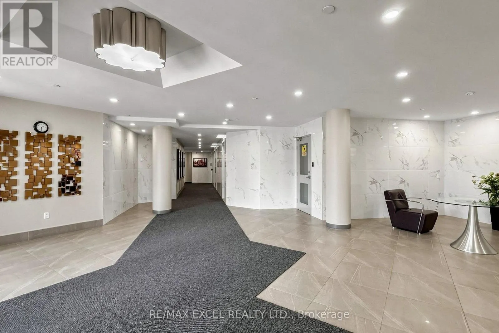 1403 - 300 ALTON TOWERS CIRCLE