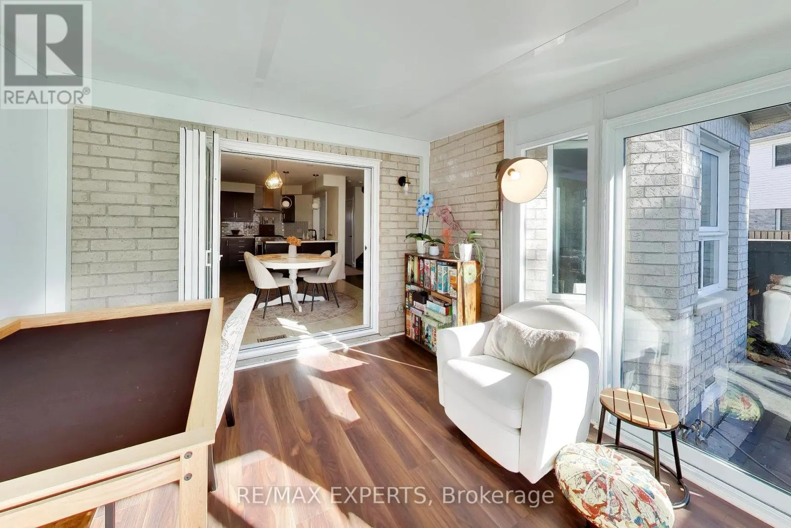 123 DAISEYFIELD AVENUE