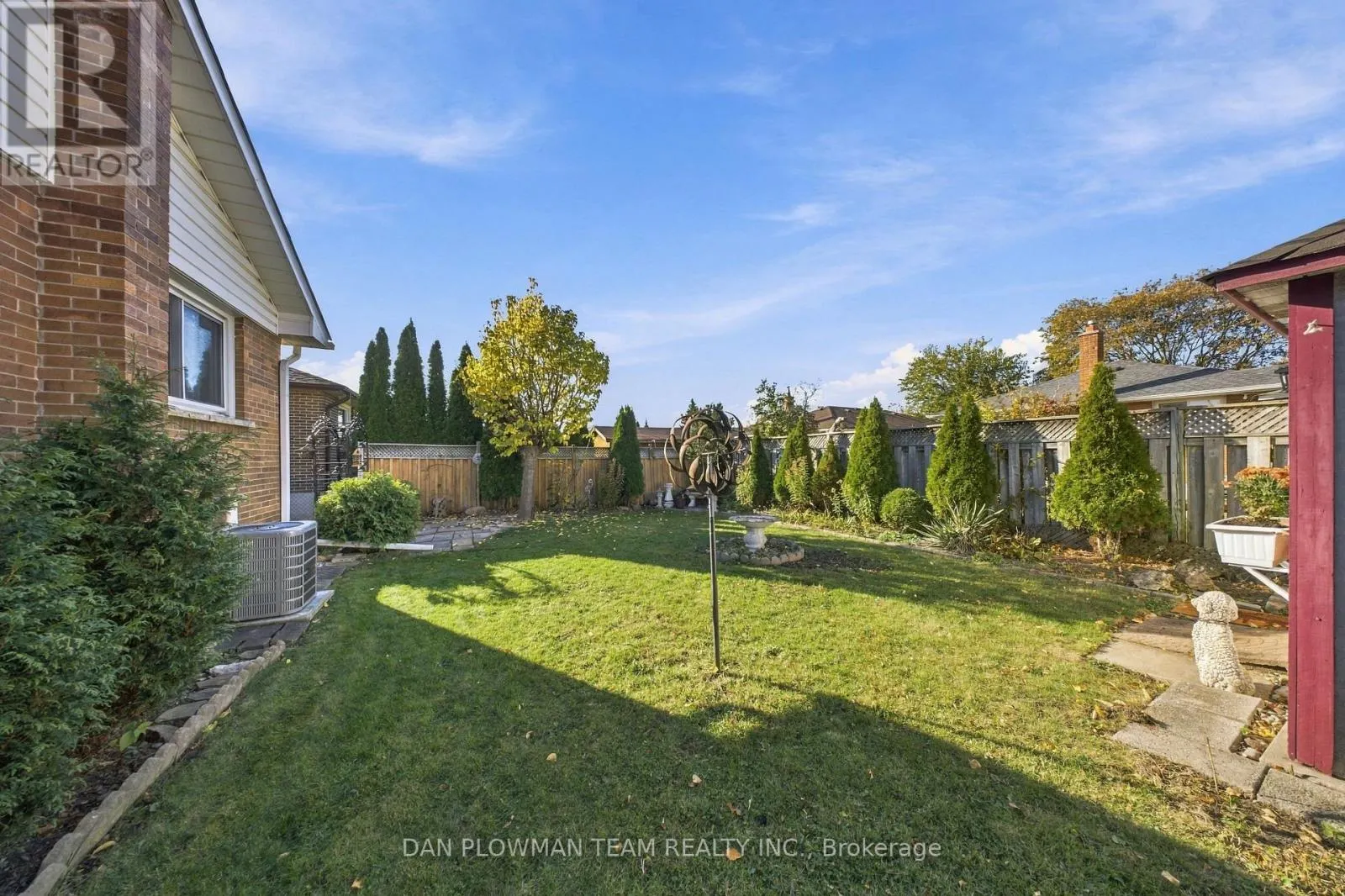 42 SENECA AVENUE