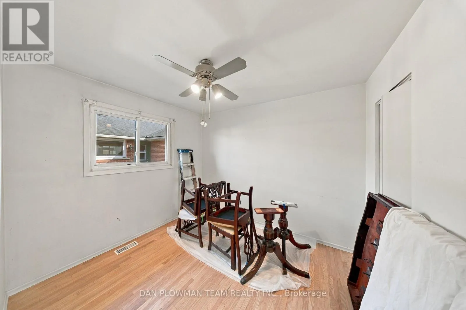 42 SENECA AVENUE