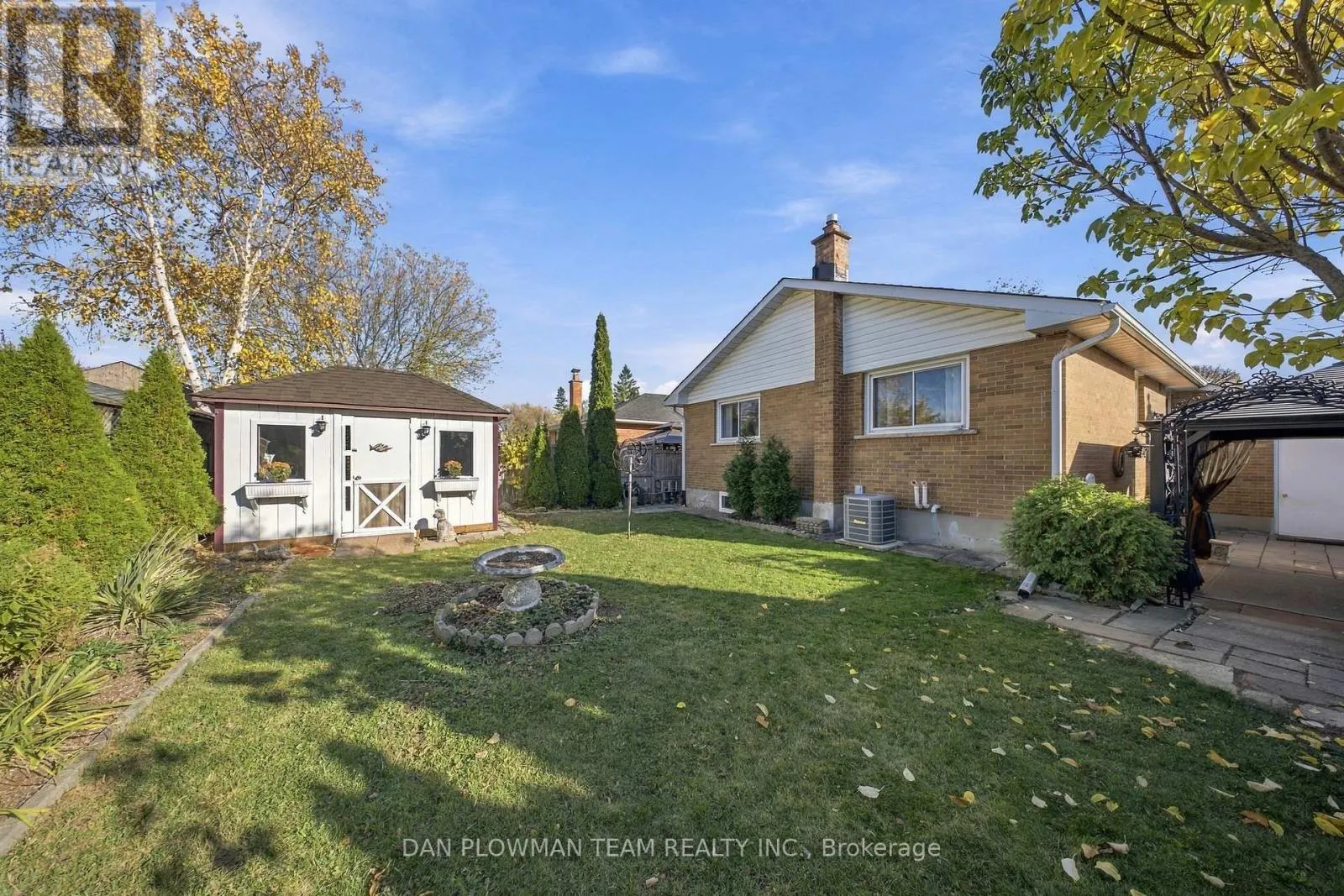42 SENECA AVENUE
