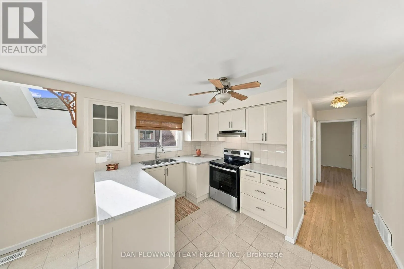 42 SENECA AVENUE