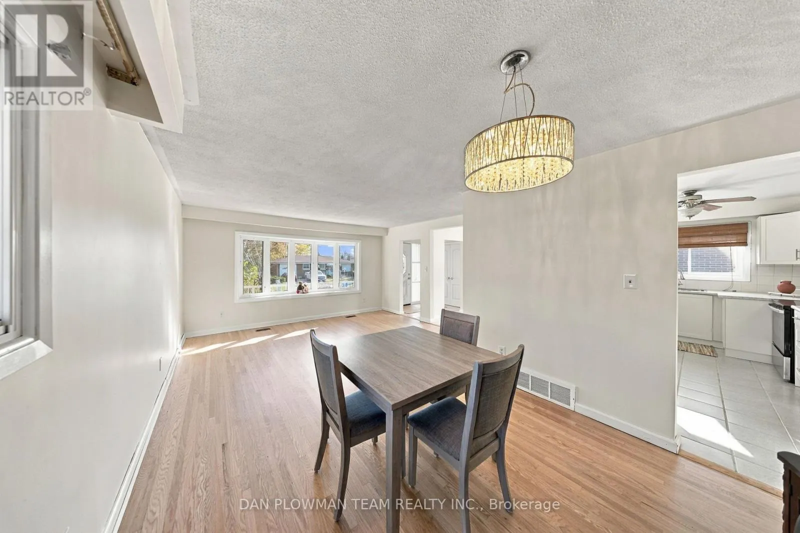 42 SENECA AVENUE