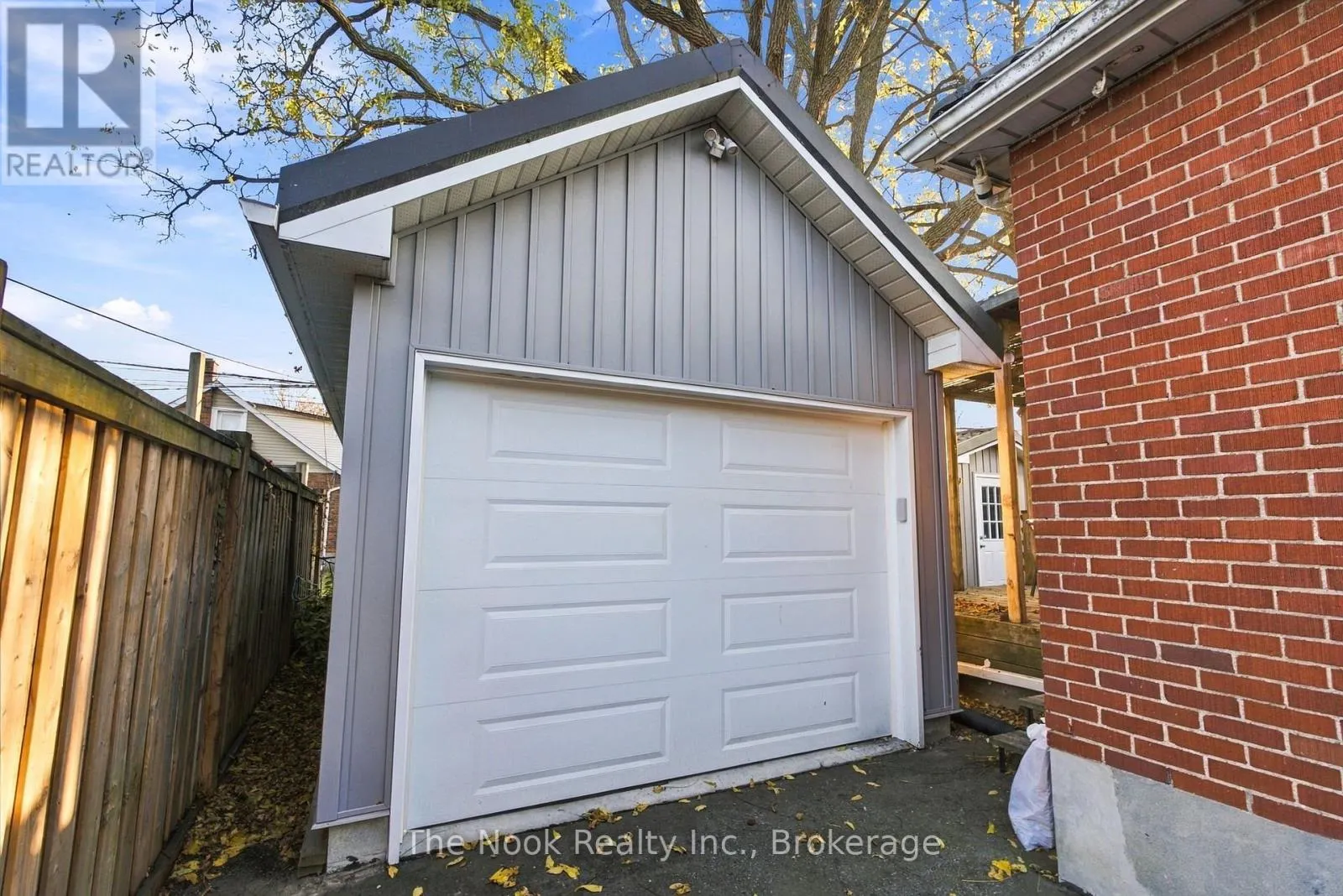343 BRUCE STREET
