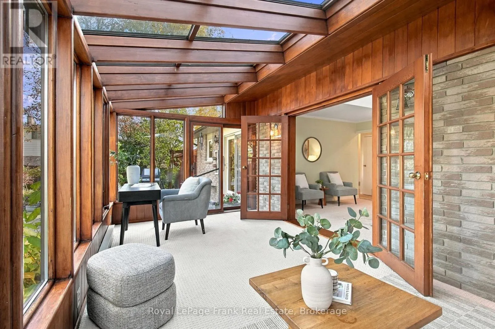 7 TRINITY CRESCENT