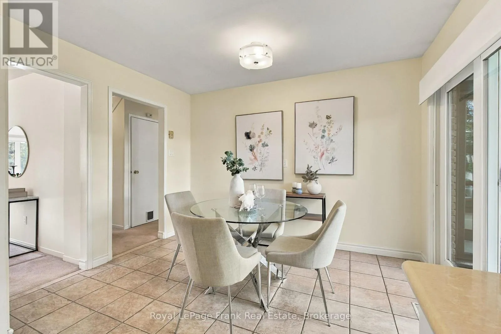 7 TRINITY CRESCENT