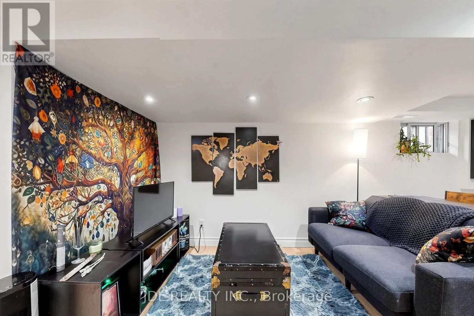 831 PAPE AVENUE