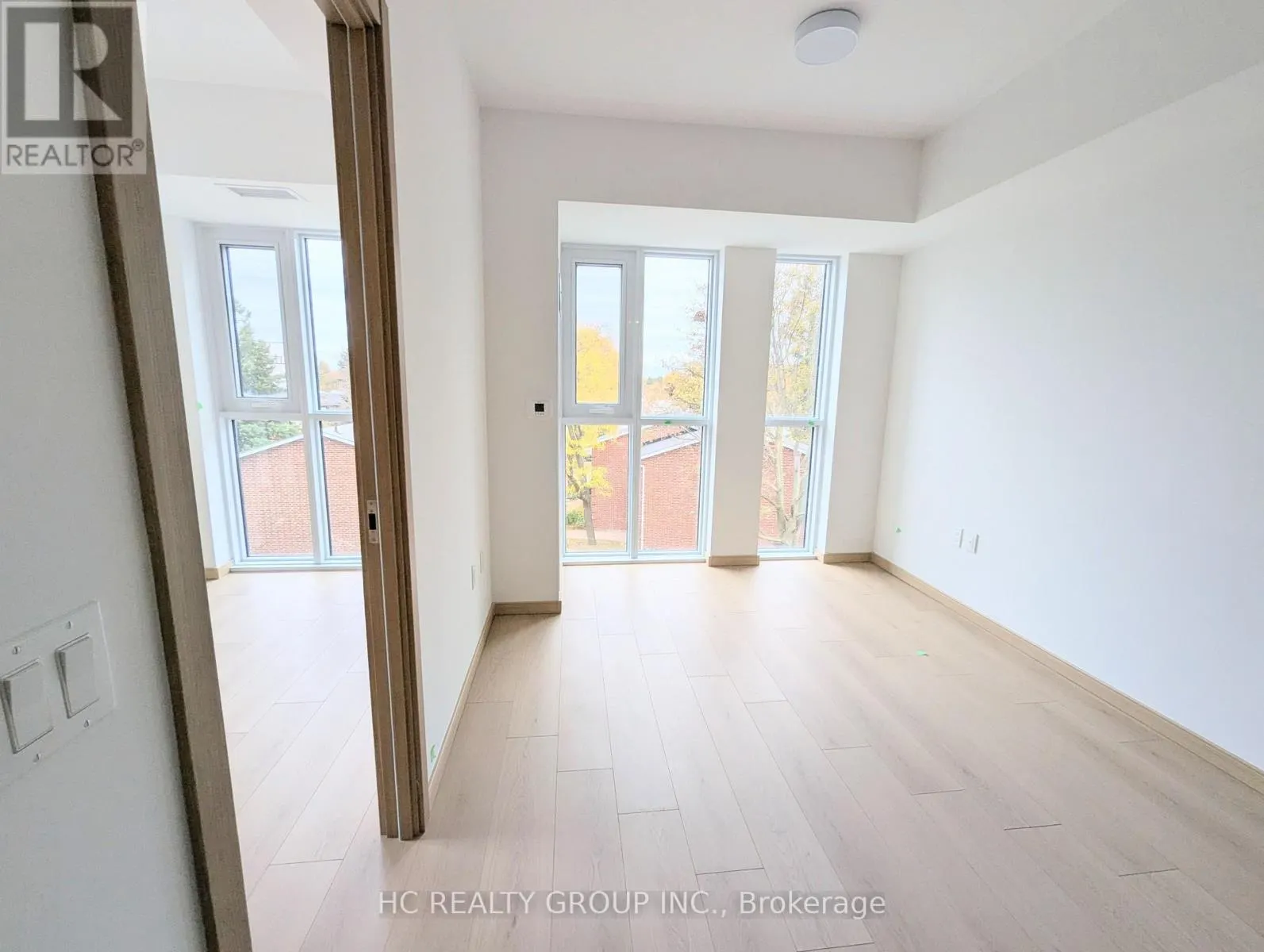 302 - 3421 SHEPPARD AVENUE