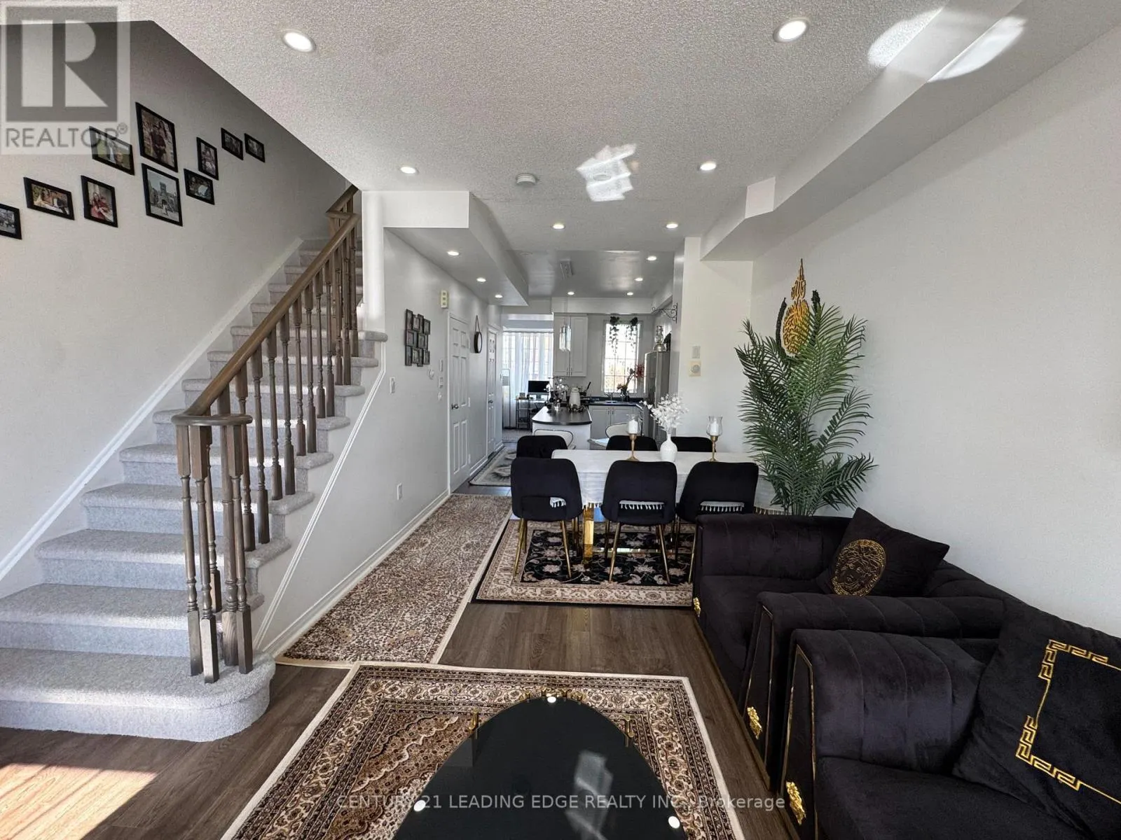 88 - 387 BEECHGROVE DRIVE