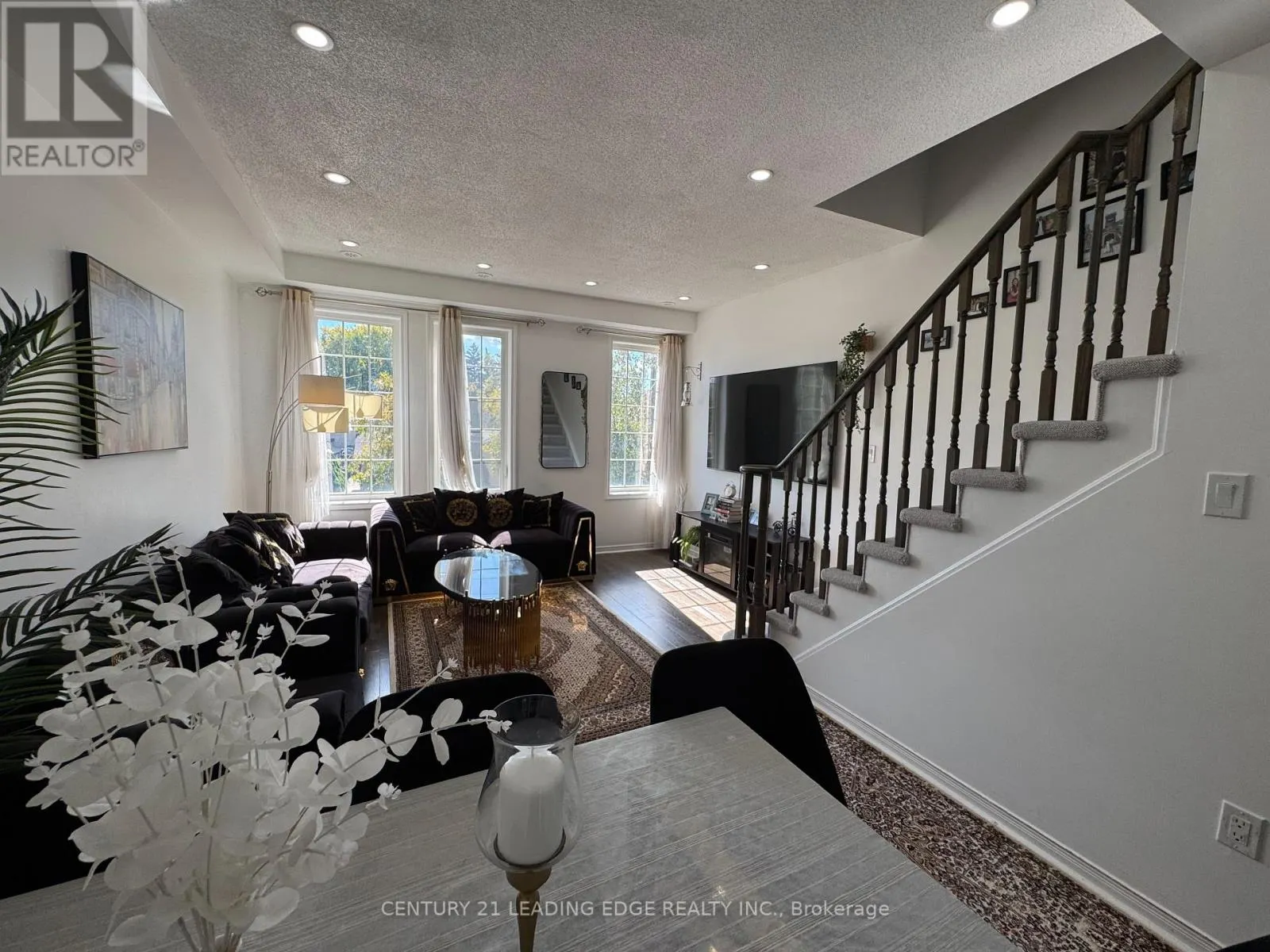 88 - 387 BEECHGROVE DRIVE