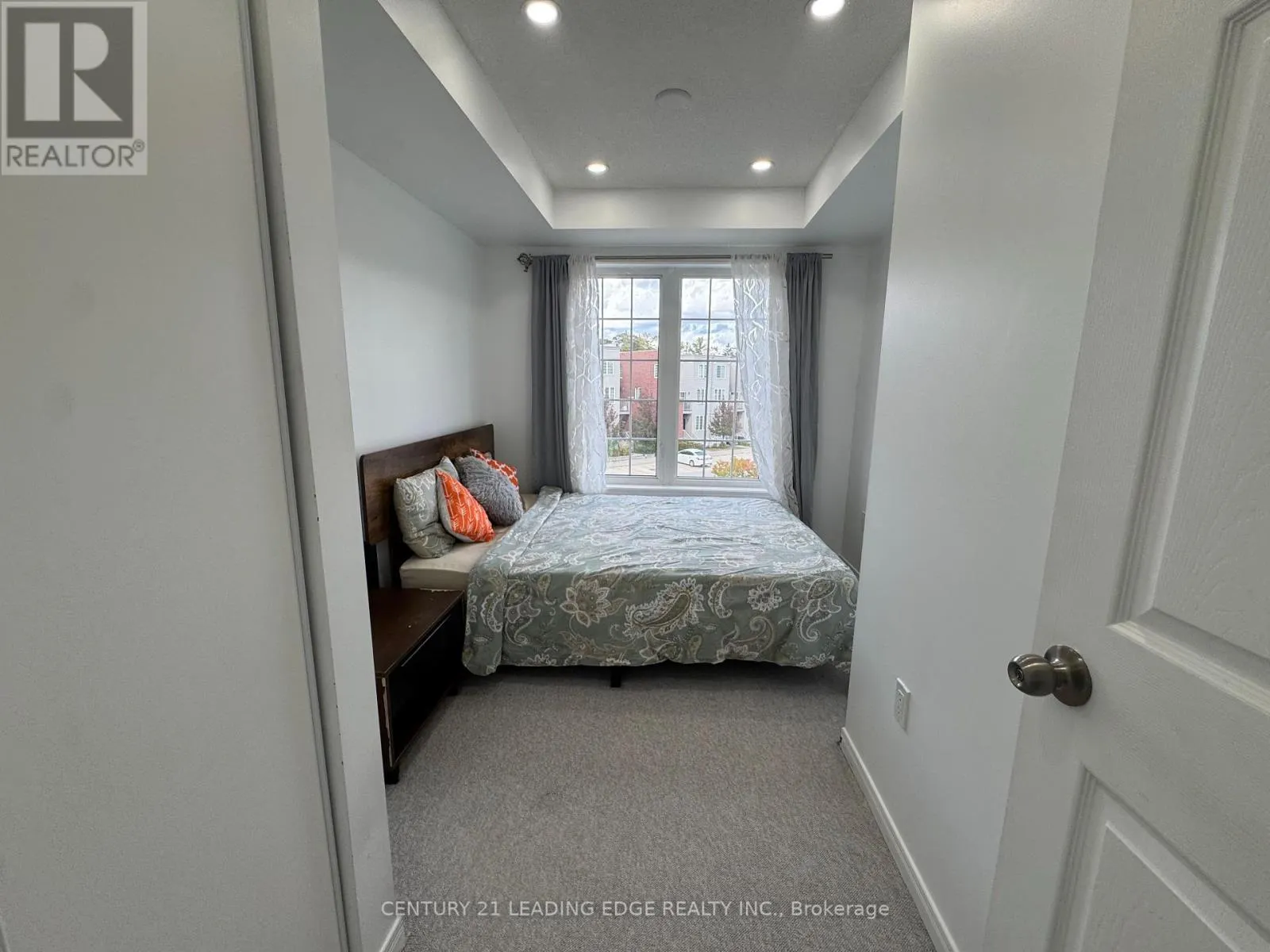 88 - 387 BEECHGROVE DRIVE