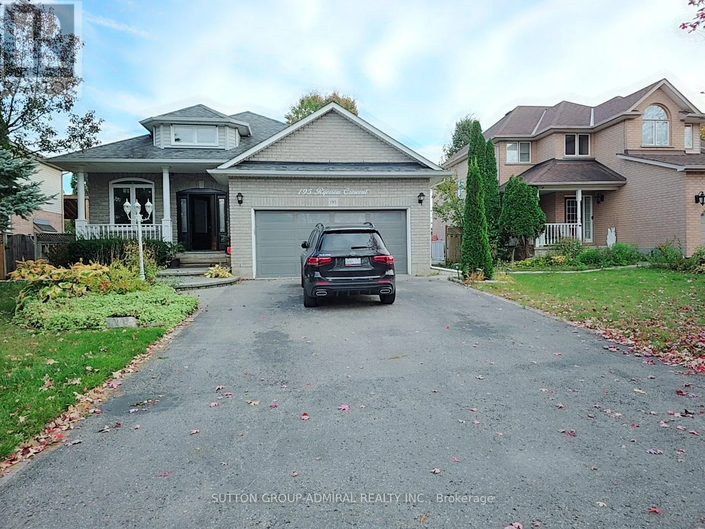 MAIN FLR - 195 RYERSON CRESCENT