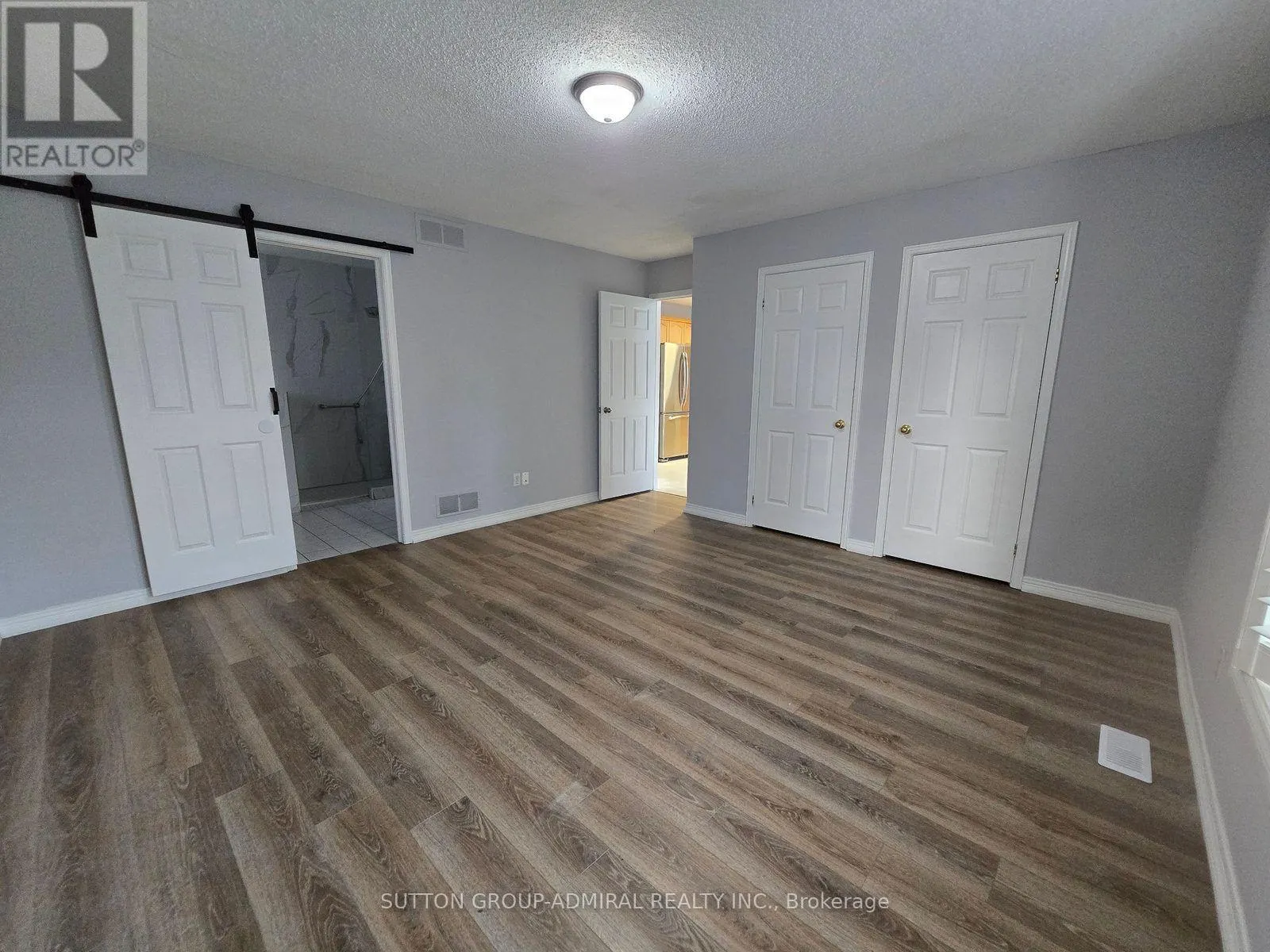 MAIN FLR - 195 RYERSON CRESCENT