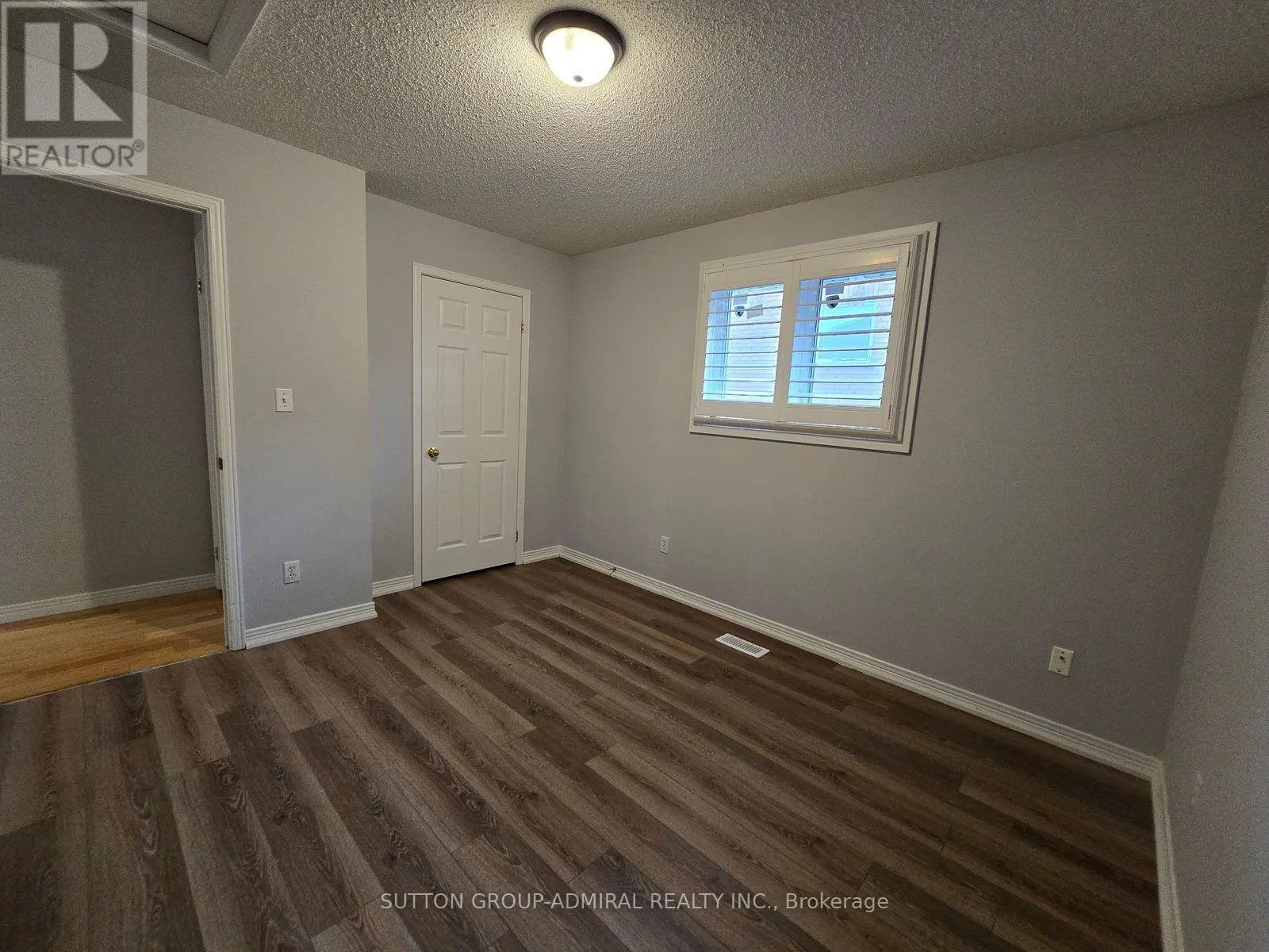 MAIN FLR - 195 RYERSON CRESCENT