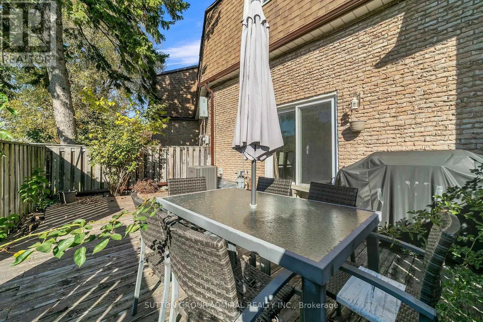 10 - 671 HUNTINGWOOD DRIVE