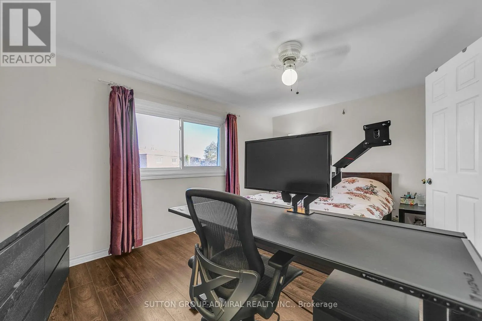10 - 671 HUNTINGWOOD DRIVE