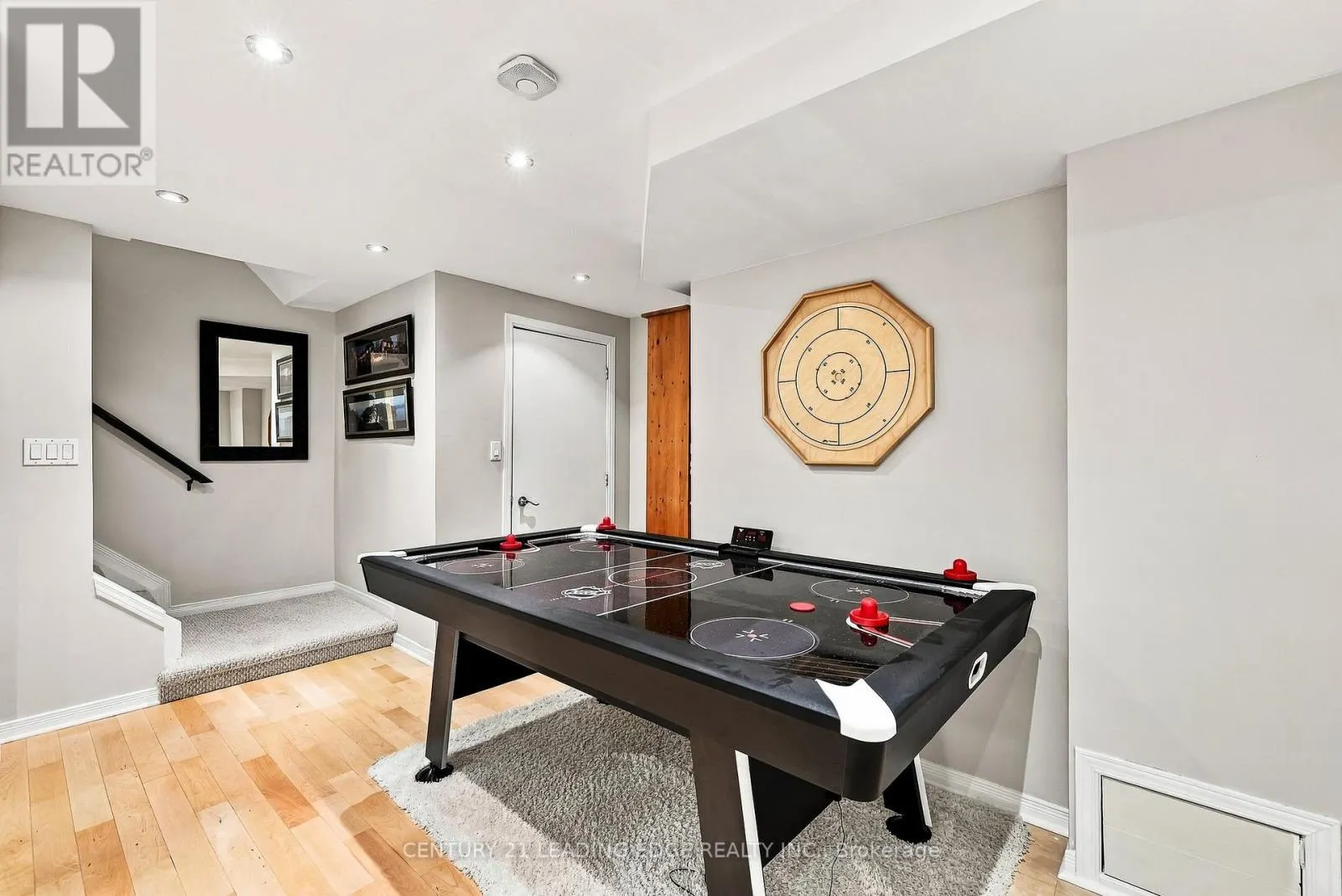 6 FORECASTLE ROAD