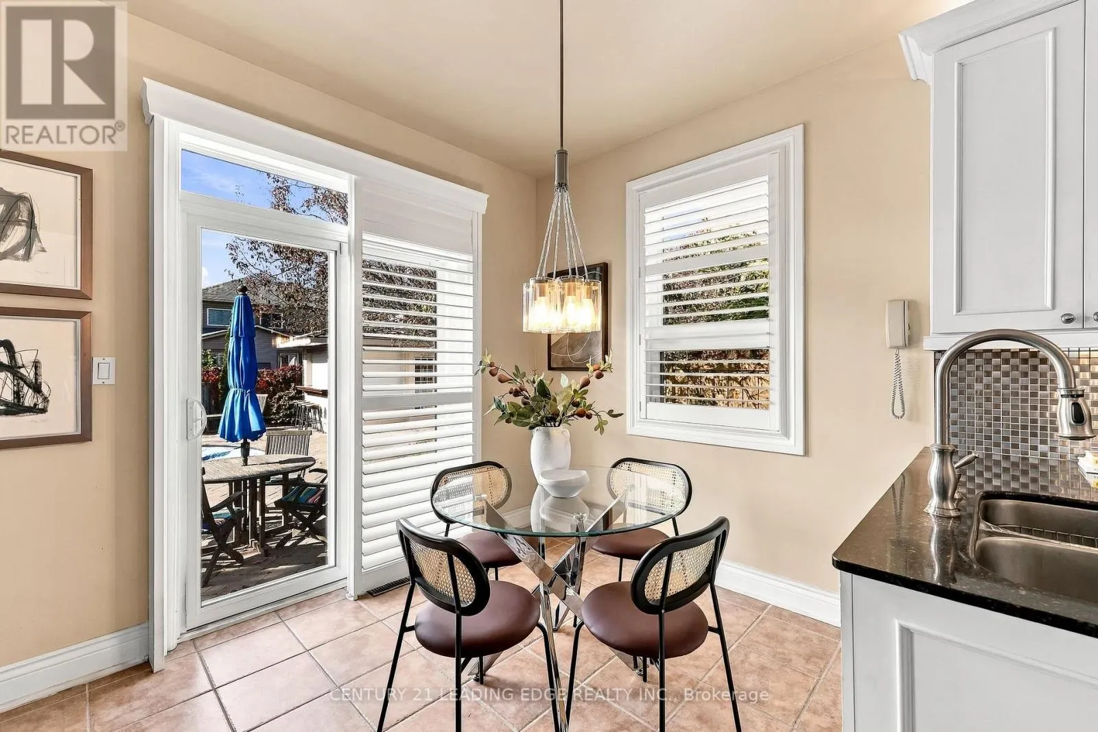 6 FORECASTLE ROAD