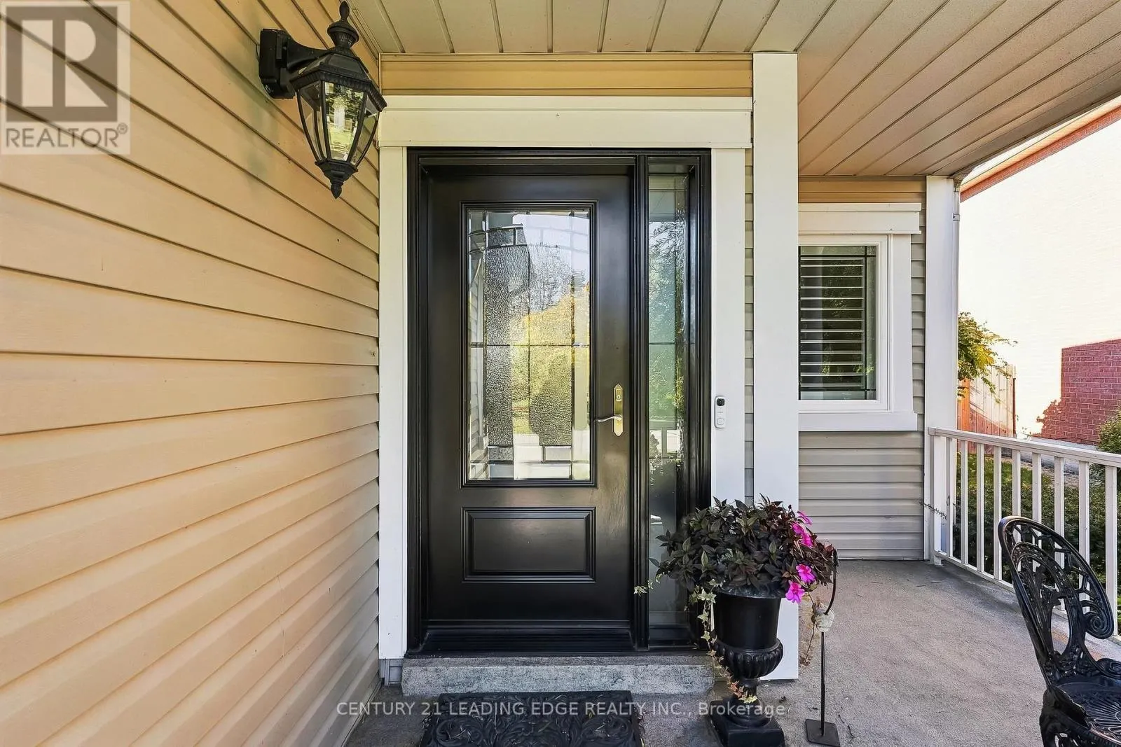 6 FORECASTLE ROAD